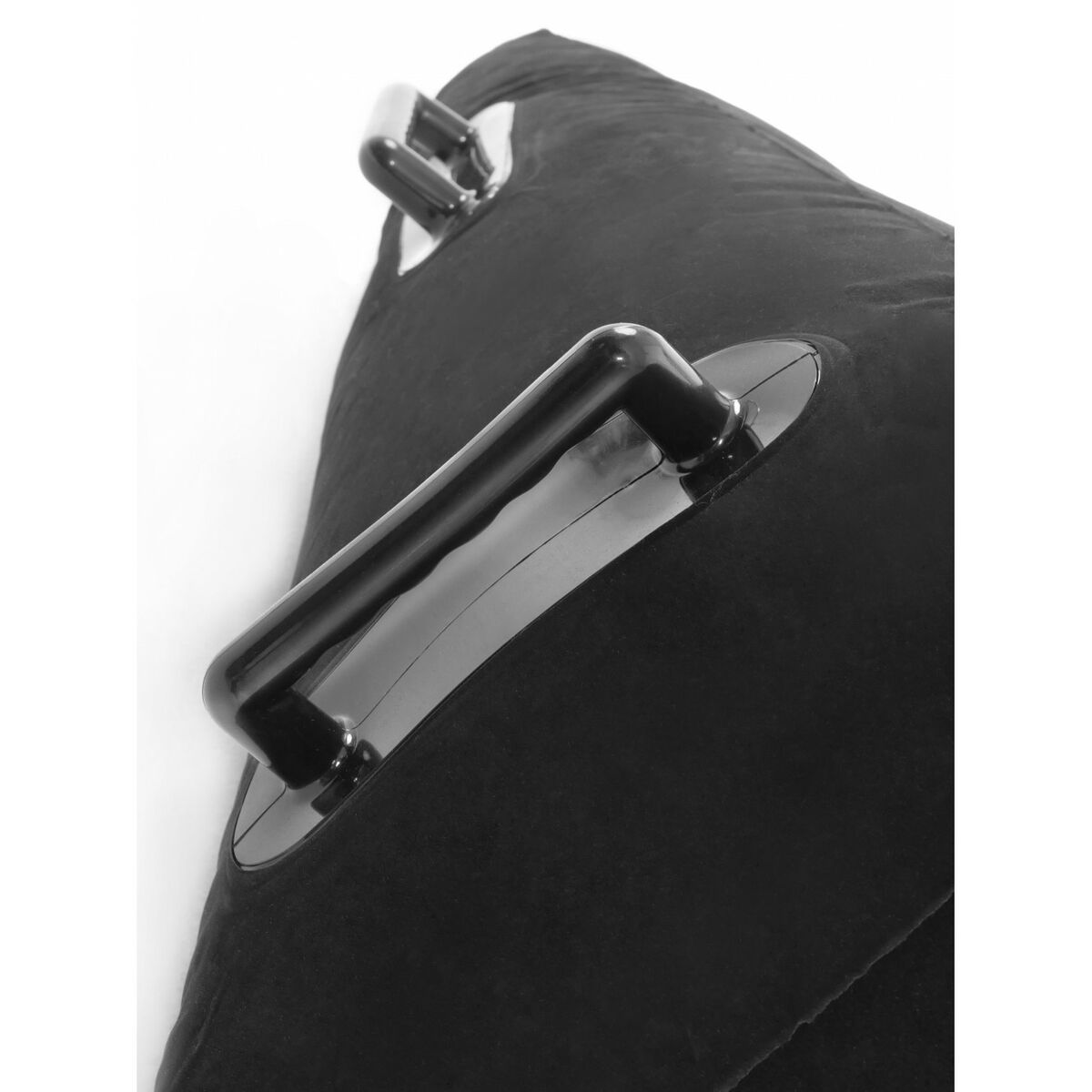 V4HC57B6208037F6AE6CA29872200A9381FR5590589P8