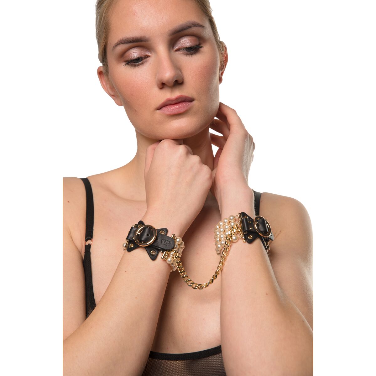 V3H331A37055B3F1FD995AB856856643EC2R7212990P4